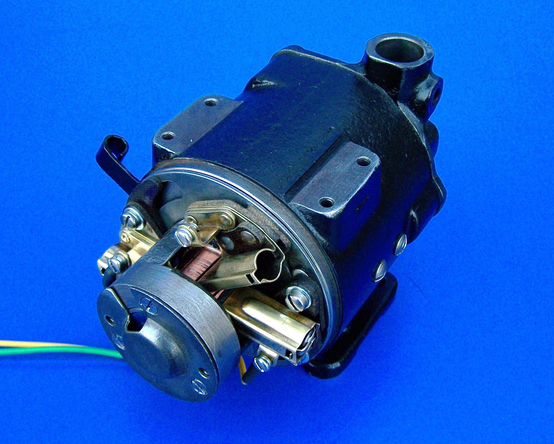 he Guys Help identifying dynamos